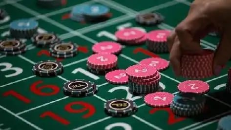 ဘောလုံးပွဲကြီးများကို Live Odds ဖြင့် Bet ထားနေသောဖန်သားပြင်